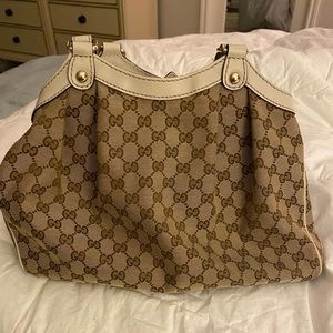 Clean, Flawless and Beautiful Authentic Gucci Sukey Bag